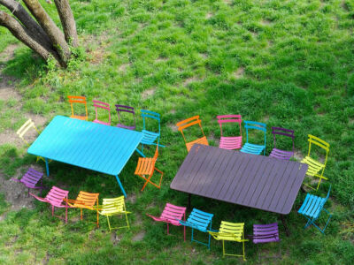 Aux ramieres grand gîte : repas au jardin