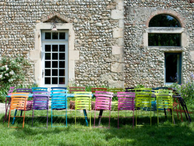 Aux ramieres grand gîte : repas au jardin