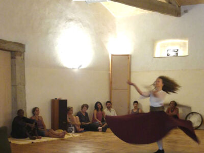 gite-aux-ramieres-salle-seminaire